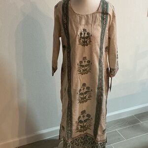 Kalki Floral Patterned Cream Dress Handcrafted In India Sz Small